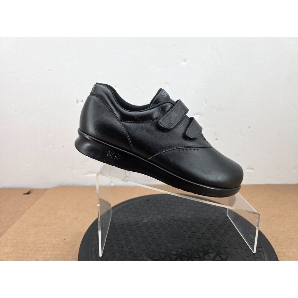 SAS shoes woman USA made size 8.5 WW hook and loop closure.